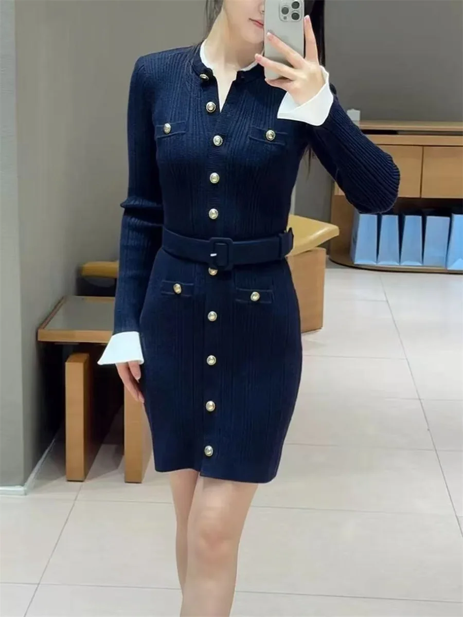 Ele Трикотажное платье в синем цвете с круглым Ne на одной пуговице для женщин Ci Commute Sle French Faion Polyde Wool B...
Ele Трикотажное платье в синем цвете с круглым Ne на одной пуговице для женщин Ci Commute Sle French Faion Polyde Wool B...