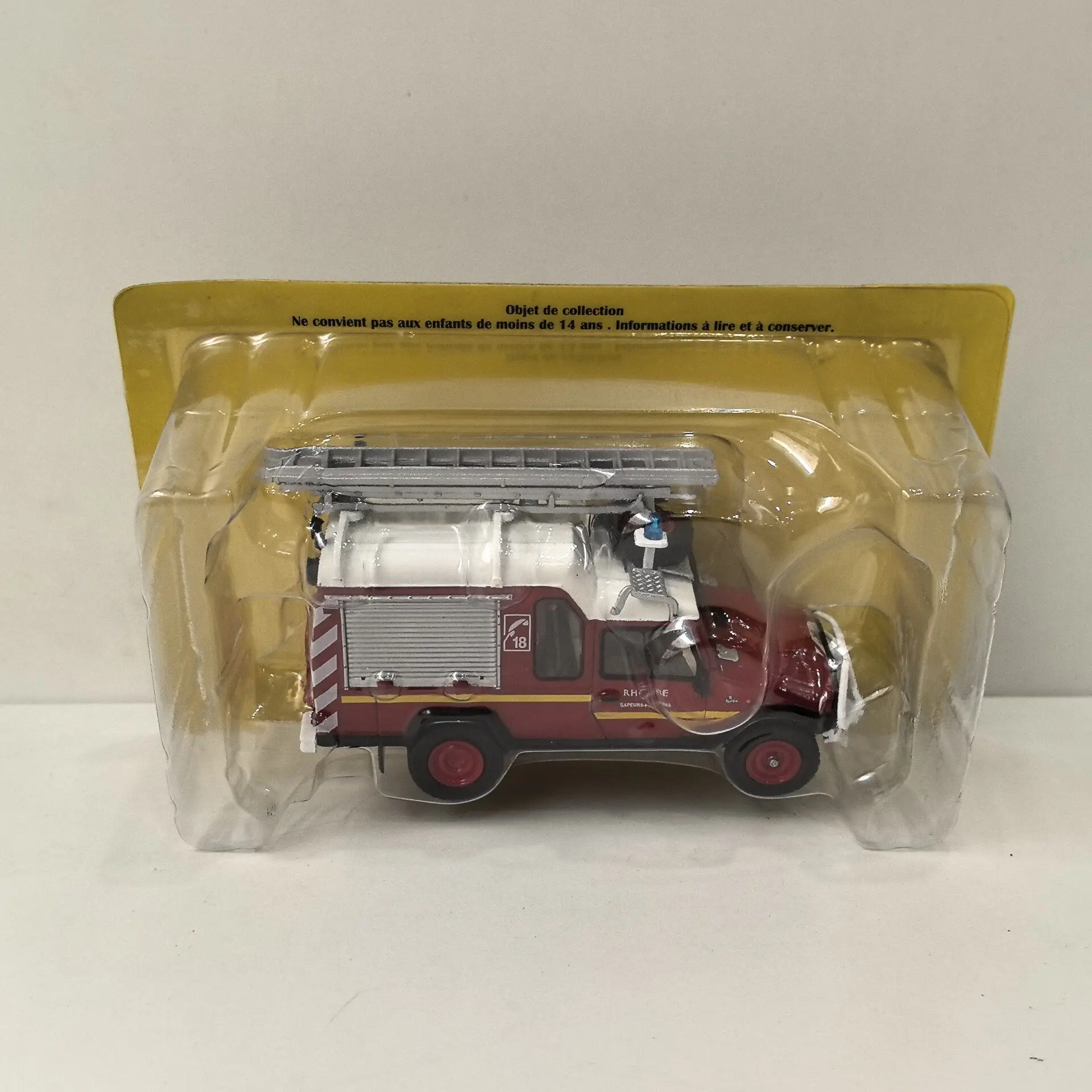 Diecast IXO 1/43 Scale UMM ALTER Fire Truck M8 Alloy Car Model
Diecast IXO 1/43 Scale UMM ALTER Fire Truck M8 Alloy Car Model