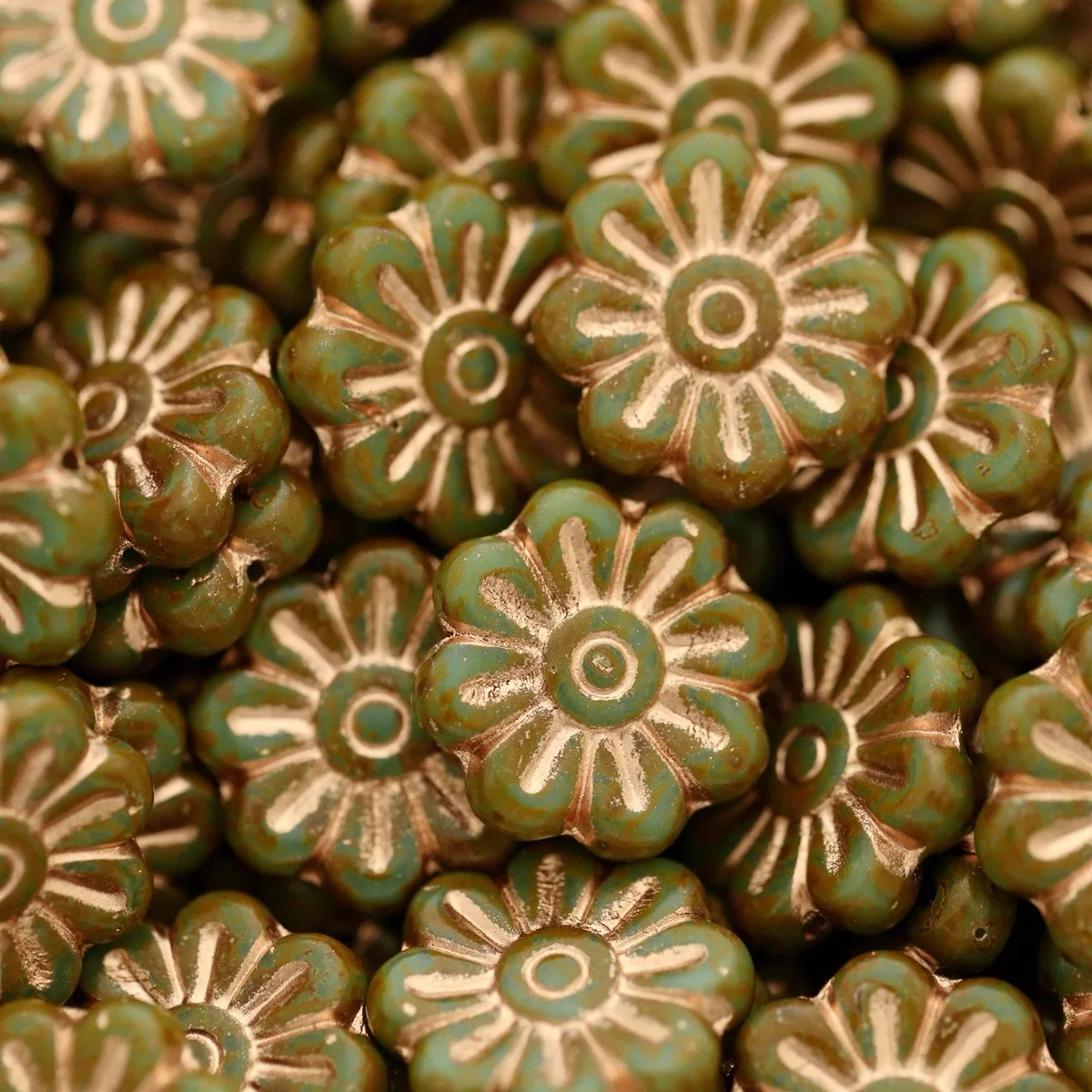 10 шт., 18 мм, разноцветные свободные бусины-разделители с ромашками для изготовления ювелирных изделий, браслеты ручной работы, серьги
10 шт., 18 мм, разноцветные свободные бусины-разделители с ромашками для изготовления ювелирных изделий, браслеты ручной работы, серьги