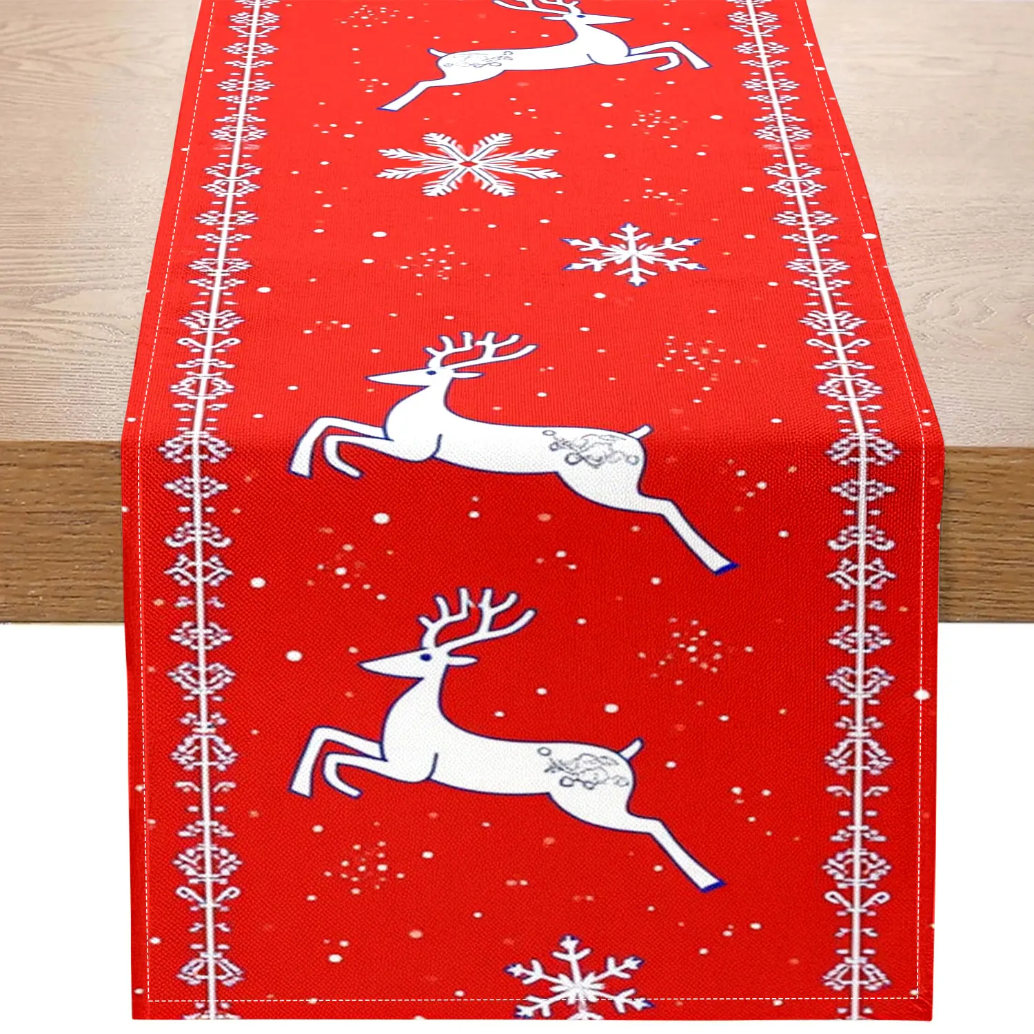 Цельная дорожка для стола в виде рождественского оленя, украшенная белыми оленями, снежинками и красными узорами на фоне, подходит для рождественского и праздничного украшения дома.
Цельная дорожка для стола в виде рождественского оленя, украшенная белыми оленями, снежинками и красными узорами на фоне, подходит для рождественского и праздничного украшения дома.