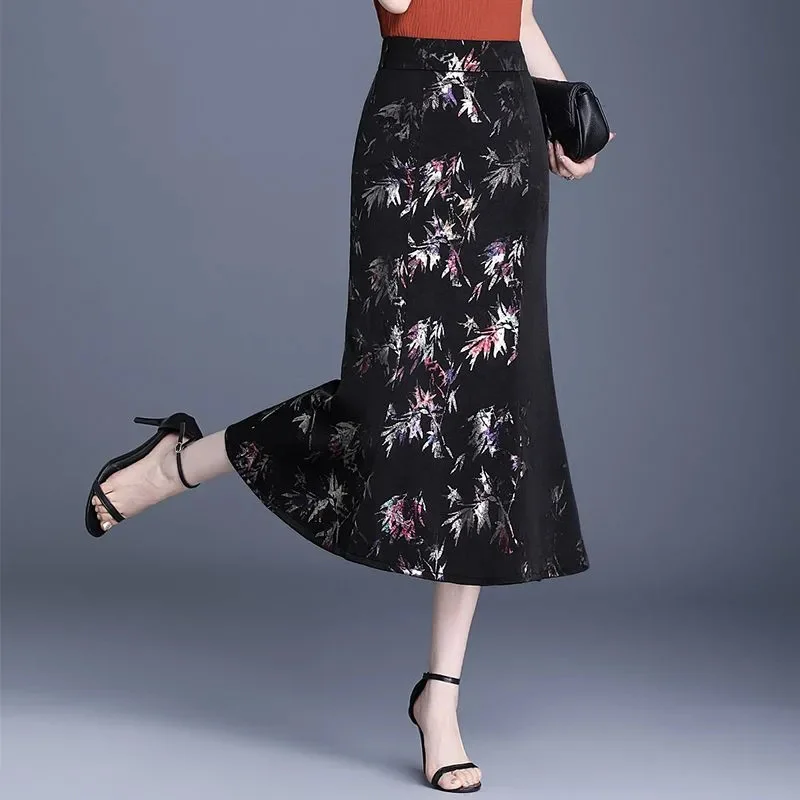 Temperament Zipper Waist Fishtail Skirt Women Half Skirts 2025 Spring New Printed Bag Hip Skirt Medium Long One Step Skirt
Temperament Zipper Waist Fishtail Skirt Women Half Skirts 2025 Spring New Printed Bag Hip Skirt Medium Long One Step Skirt