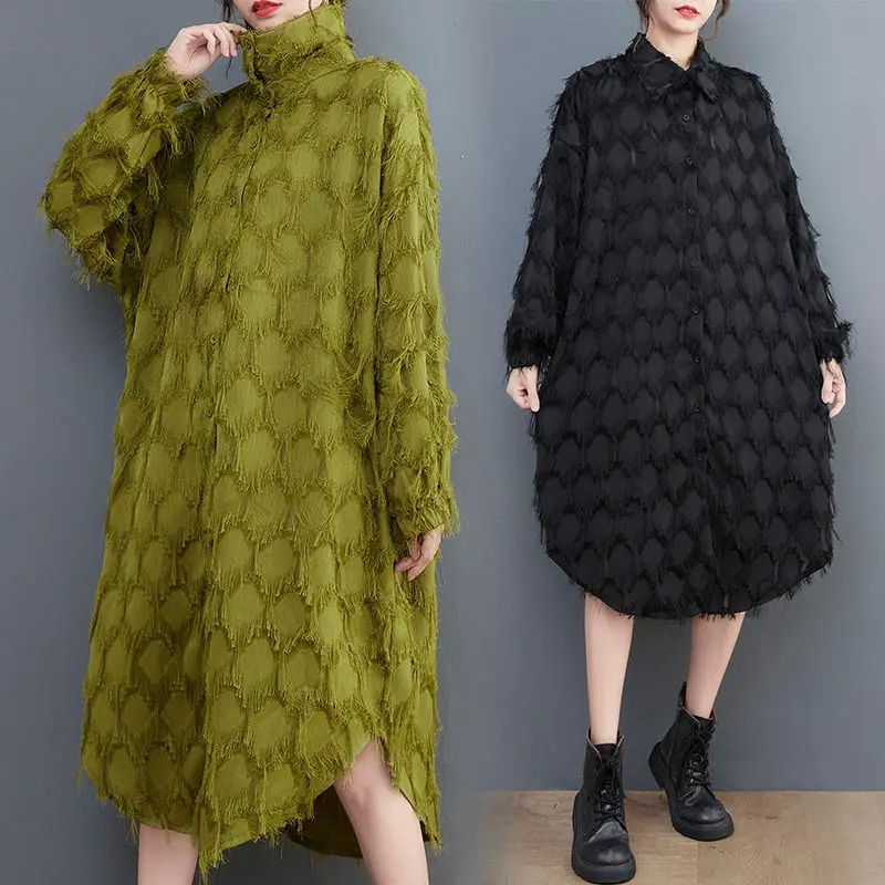 Autumn 2022 Streetwear Dress Women Loose Vintage Fashion Solid Color Tassel Splicing Medium Length Temperament Shirt Dress T821
Autumn 2022 Streetwear Dress Women Loose Vintage Fashion Solid Color Tassel Splicing Medium Length Temperament Shirt Dress T821