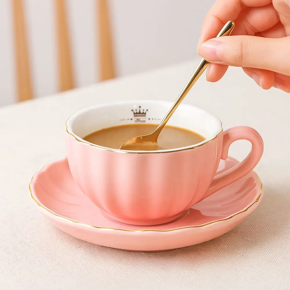 Ceramic Pumpkin Coffee Cup Light Luxury Elegant Coffee Cup Spoon Plate Set Gold Trim European Style Afternoon Tea Set
Ceramic Pumpkin Coffee Cup Light Luxury Elegant Coffee Cup Spoon Plate Set Gold Trim European Style Afternoon Tea Set