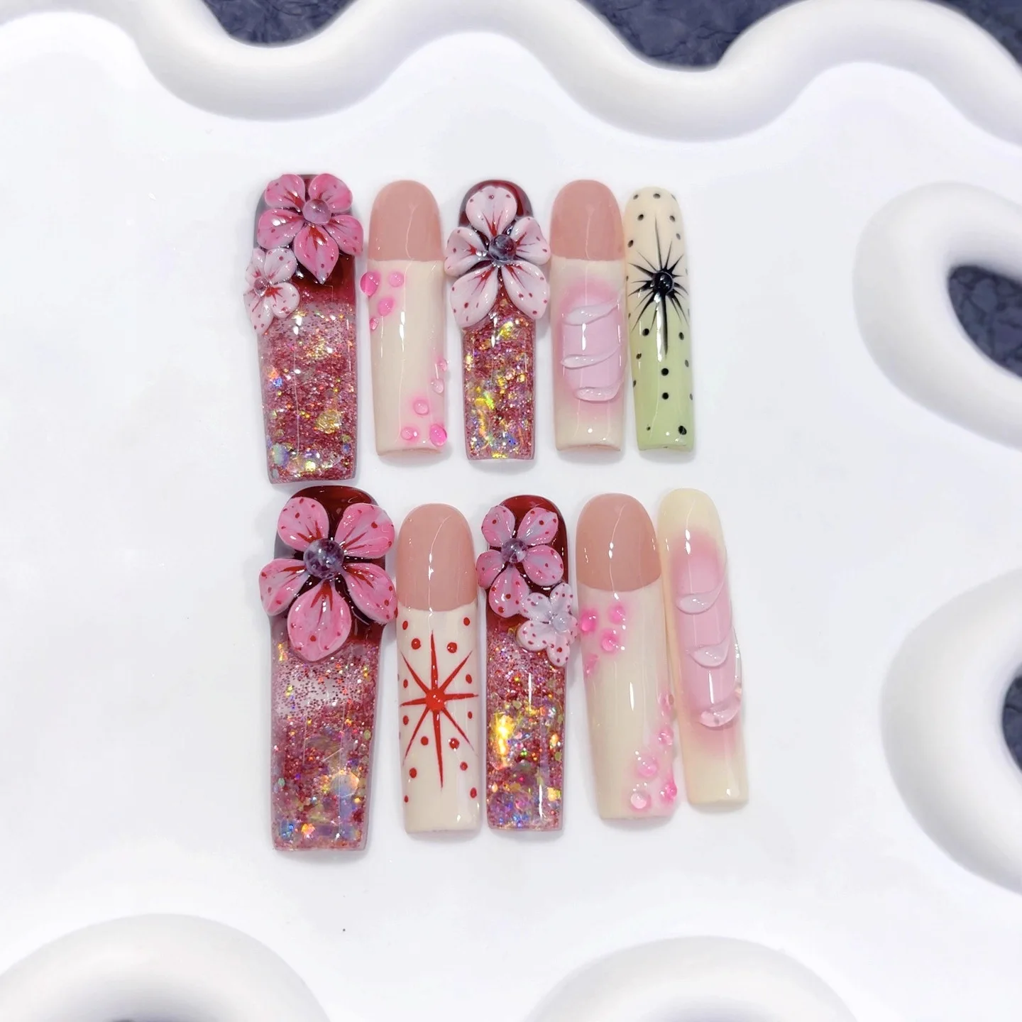 10pcs Sequins Design Handmade Nails Tips Extra Long Pink Square Fake Nail Art with Flower False Nail Detachable Press on Nails
10pcs Sequins Design Handmade Nails Tips Extra Long Pink Square Fake Nail Art with Flower False Nail Detachable Press on Nails