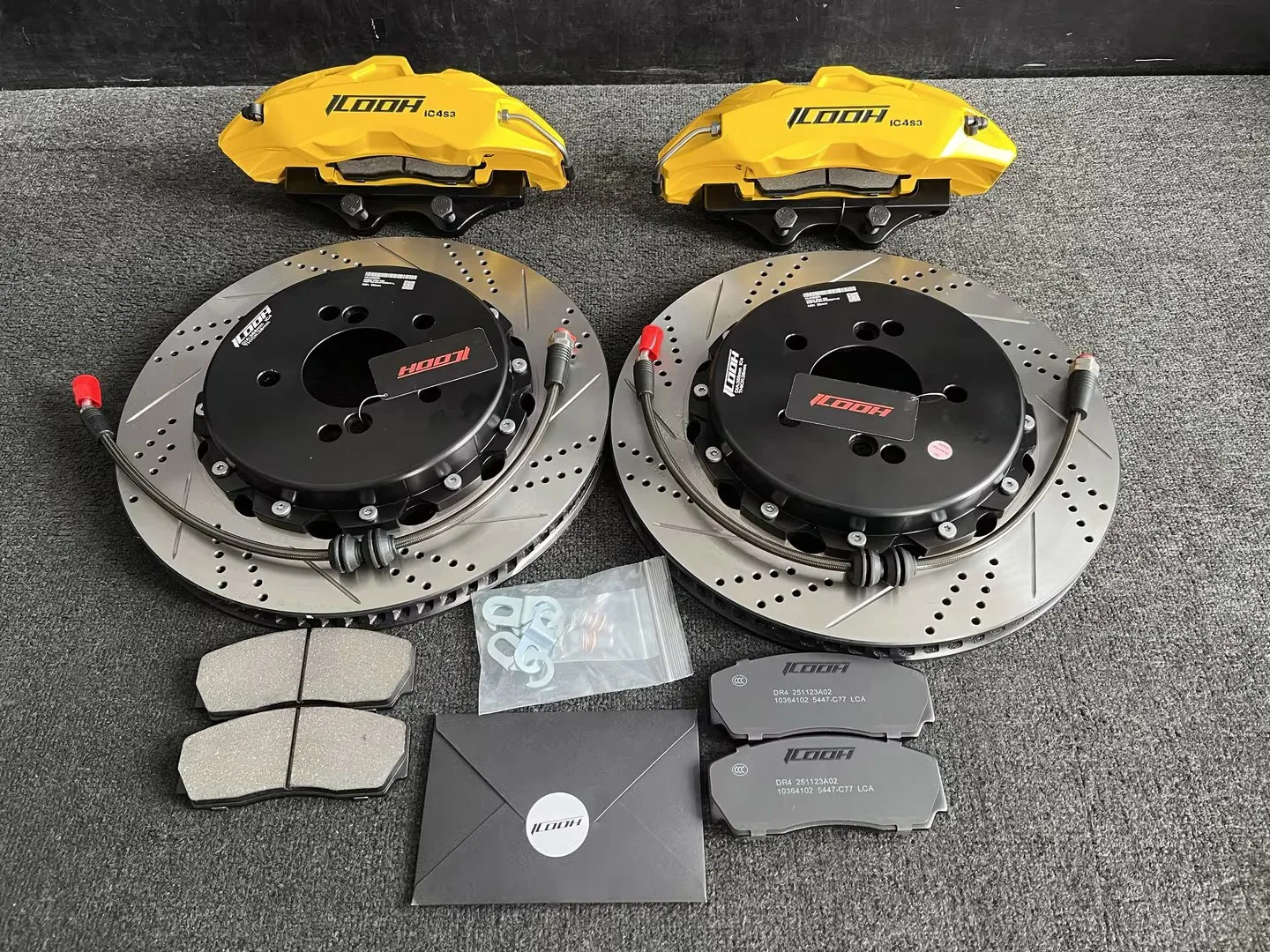 High Quality IC4S3 Steel Disc Rear 380X28 4-piston brake caliper kit fits for BMW 5 Series (G30) 2016-2024
High Quality IC4S3 Steel Disc Rear 380X28 4-piston brake caliper kit fits for BMW 5 Series (G30) 2016-2024