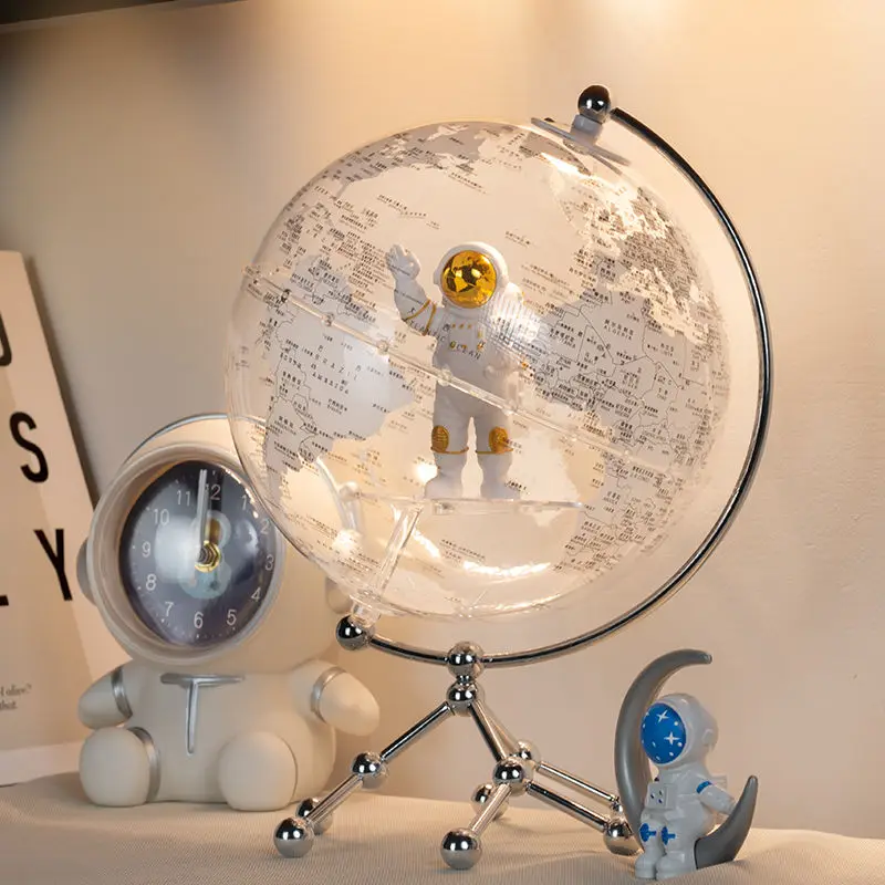 High-end Light Luxury Home Accessories Home Decoration Birthday Astronaut Transparent Globe
High-end Light Luxury Home Accessories Home Decoration Birthday Astronaut Transparent Globe