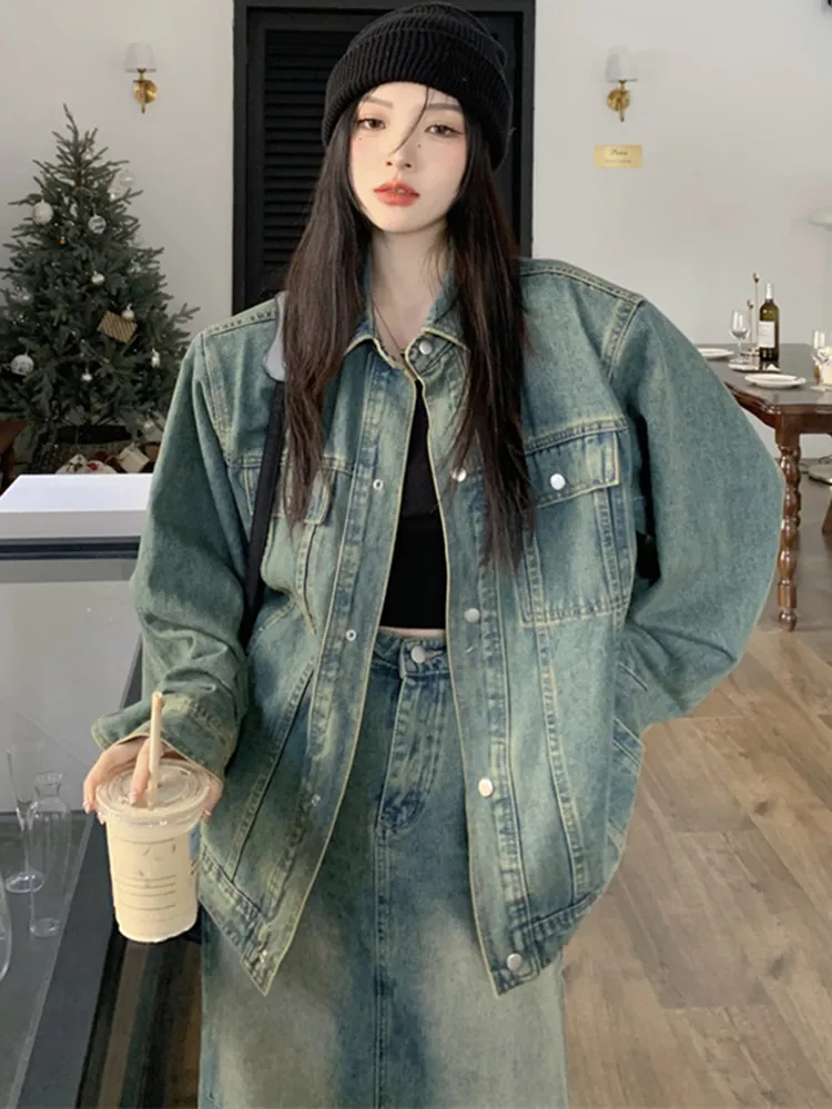 Винтажная джинсовая куртка с эффектом потертости в американском ретро-стиле, однобортное пальто оверсайз, повседневная джинсовая куртка для мужчин и женщин
Винтажная джинсовая куртка с эффектом потертости в американском ретро-стиле, однобортное пальто оверсайз, повседневная джинсовая куртка для мужчин и женщин