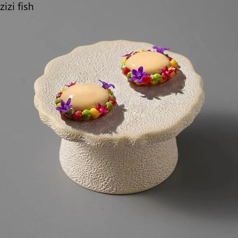 Creative Irregular Ceramic High Foot Dessert Plate Restaurant Dim Sum Plate Molecular Cuisine Display Plate Specialty Tableware
Creative Irregular Ceramic High Foot Dessert Plate Restaurant Dim Sum Plate Molecular Cuisine Display Plate Specialty Tableware