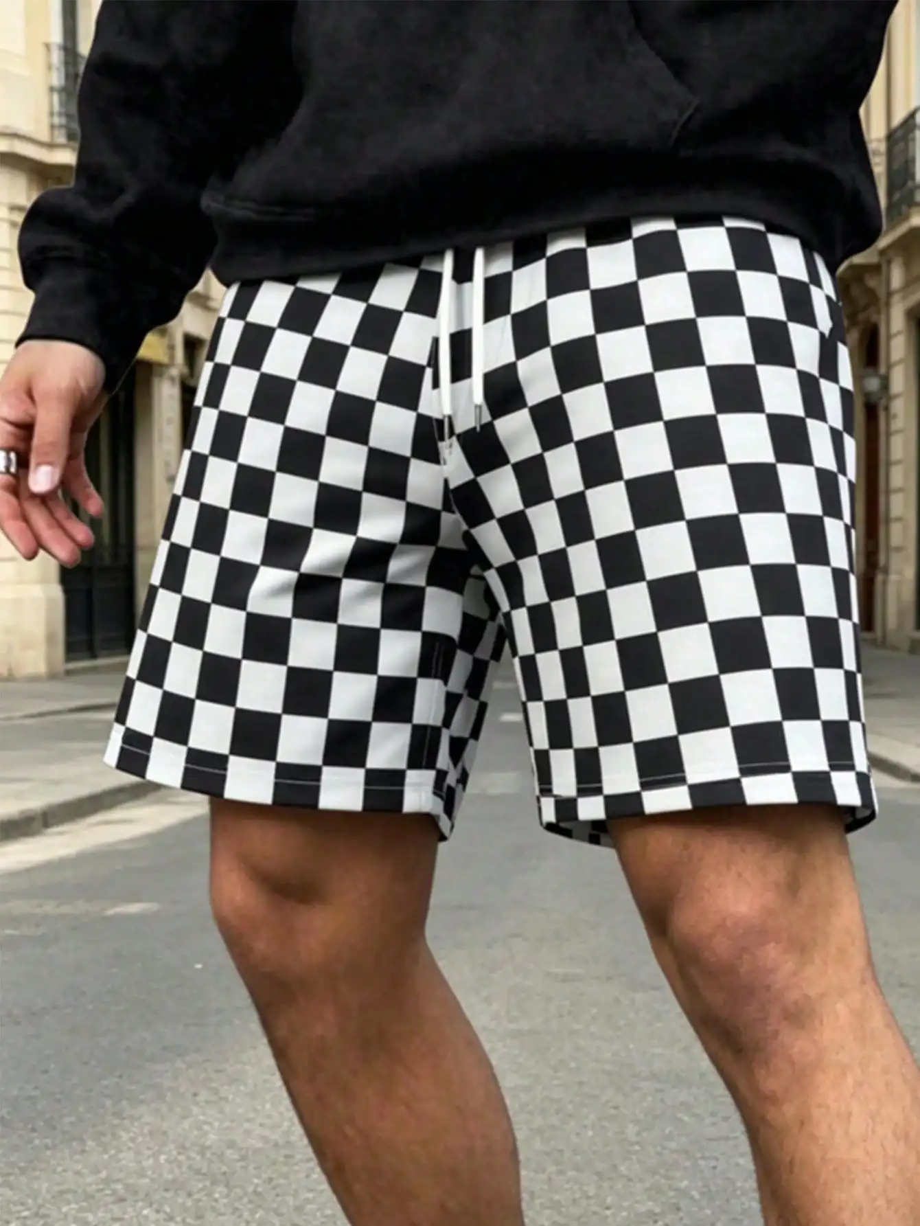 1pc Retro Checkerboard Casual Shorts, Breathable Loose Drawstring Running Sports Shorts For Men, Suitable For Summer, Beach, Vacation
1pc Retro Checkerboard Casual Shorts, Breathable Loose Drawstring Running Sports Shorts For Men, Suitable For Summer, Beach, Vacation