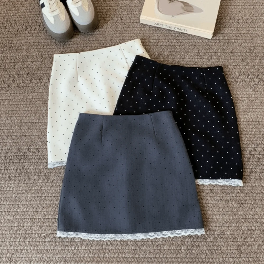 Sweet Elegant Mini Skirt High Waist Lace Ruffles Lace Skirt Polka Dot Pattern Retro Style A-Line Skirt Women Summer Wear
Sweet Elegant Mini Skirt High Waist Lace Ruffles Lace Skirt Polka Dot Pattern Retro Style A-Line Skirt Women Summer Wear