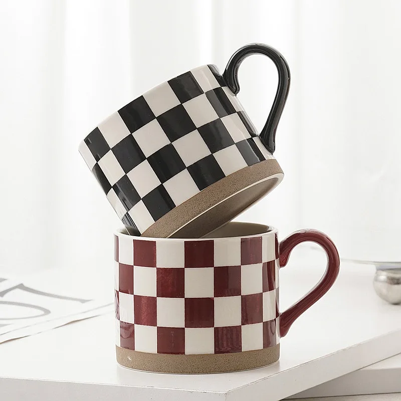 Red Japanese Style Plaid Pattern Couple Mug Pair Drinking Cup Unique Vintage Design For Home Office Porcelain Gift Set Box
Red Japanese Style Plaid Pattern Couple Mug Pair Drinking Cup Unique Vintage Design For Home Office Porcelain Gift Set Box