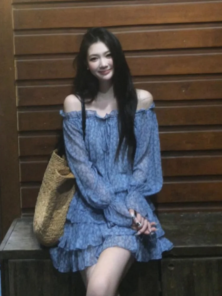 Unique Beautiful One Shoulder Blue Chiffon Shirt Women's Summer Slimming Cake Short Skirt Set Floral Print Regular Length Pol...
Unique Beautiful One Shoulder Blue Chiffon Shirt Women's Summer Slimming Cake Short Skirt Set Floral Print Regular Length Pol...
