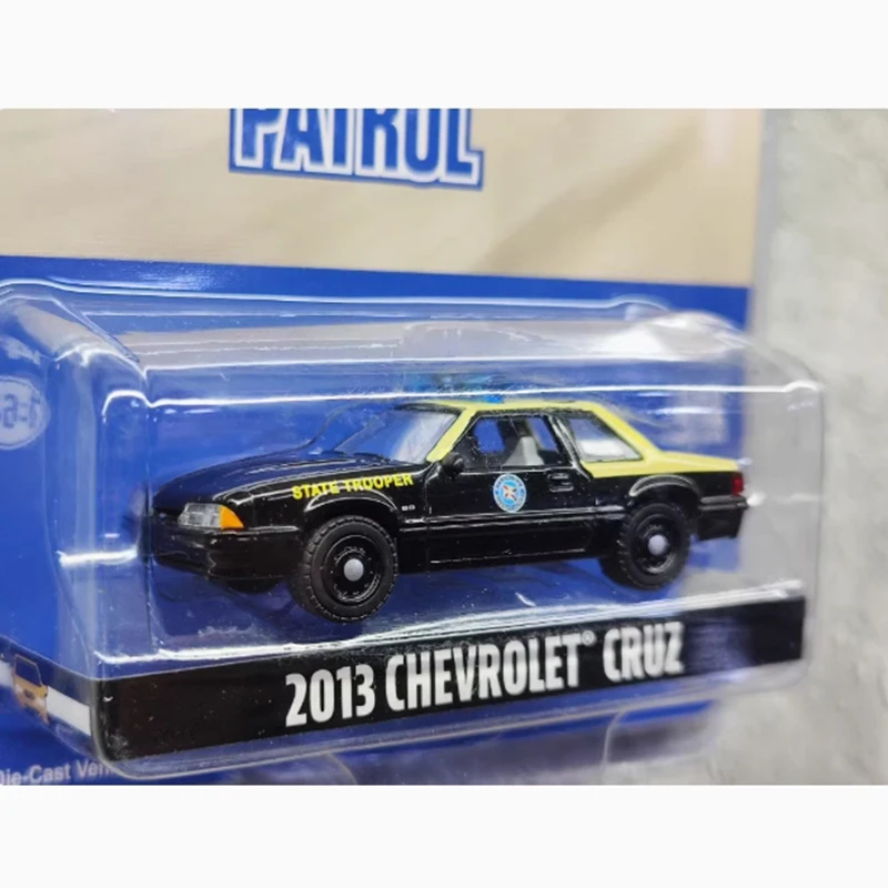 GreenLight масштаб 1:64 2013, модель автомобиля из сплава CRUZ, классический сувенир для взрослых, подарок, статический дисплей
GreenLight масштаб 1:64 2013, модель автомобиля из сплава CRUZ, классический сувенир для взрослых, подарок, статический дисплей