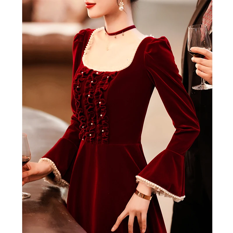 Red Velvet Long Sve Wedding Dr Ele Pearlescent Gown for Engagement And Wedding Ceremony Floor Length Chinese Sle
Red Velvet Long Sve Wedding Dr Ele Pearlescent Gown for Engagement And Wedding Ceremony Floor Length Chinese Sle