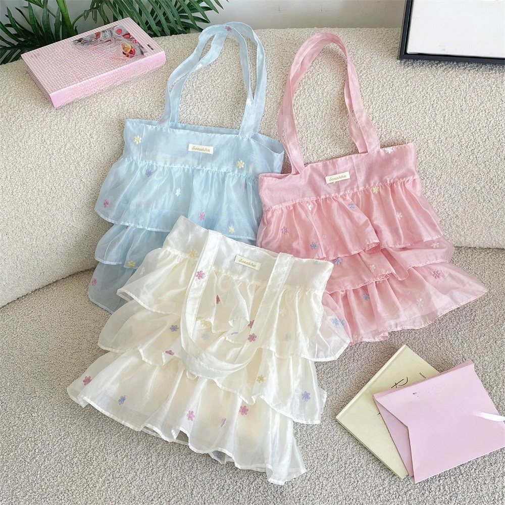 Korean Sweet Floral Shoulder Bag Women Cute Lace Large Capacity Tote Bag Embroidered Handbag Fashion Girl Shoulder Bag
Korean Sweet Floral Shoulder Bag Women Cute Lace Large Capacity Tote Bag Embroidered Handbag Fashion Girl Shoulder Bag