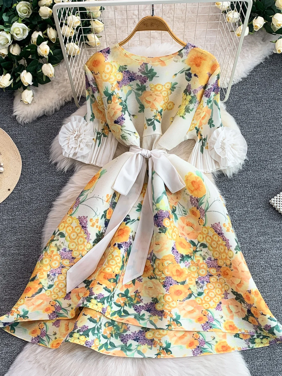 Elegant Women's Loose Fit Floral Print Midi Dress Elastic Waist Seven Quarter Sleeve High Waist Commute Style Spring Summer
Elegant Women's Loose Fit Floral Print Midi Dress Elastic Waist Seven Quarter Sleeve High Waist Commute Style Spring Summer