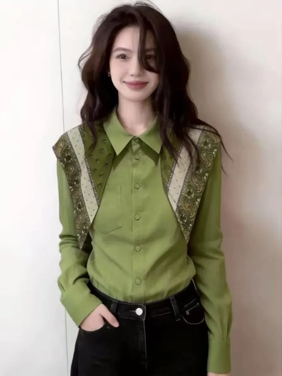 Elegant Green Silk Scarf Shoulder Wrap Shirt Women's Commute Style Spring New Loose Fit Long Sleeve Casual Breathable Shirt
Elegant Green Silk Scarf Shoulder Wrap Shirt Women's Commute Style Spring New Loose Fit Long Sleeve Casual Breathable Shirt