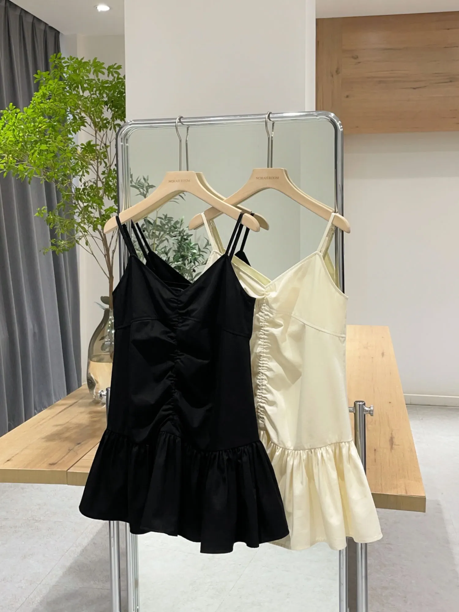 Nolara Authentic Winter 2025 Brand RA Pleated Dstring Strap Dr Casual Sle A-Line Skirt Cotton Blend Dr
Nolara Authentic Winter 2025 Brand RA Pleated Dstring Strap Dr Casual Sle A-Line Skirt Cotton Blend Dr