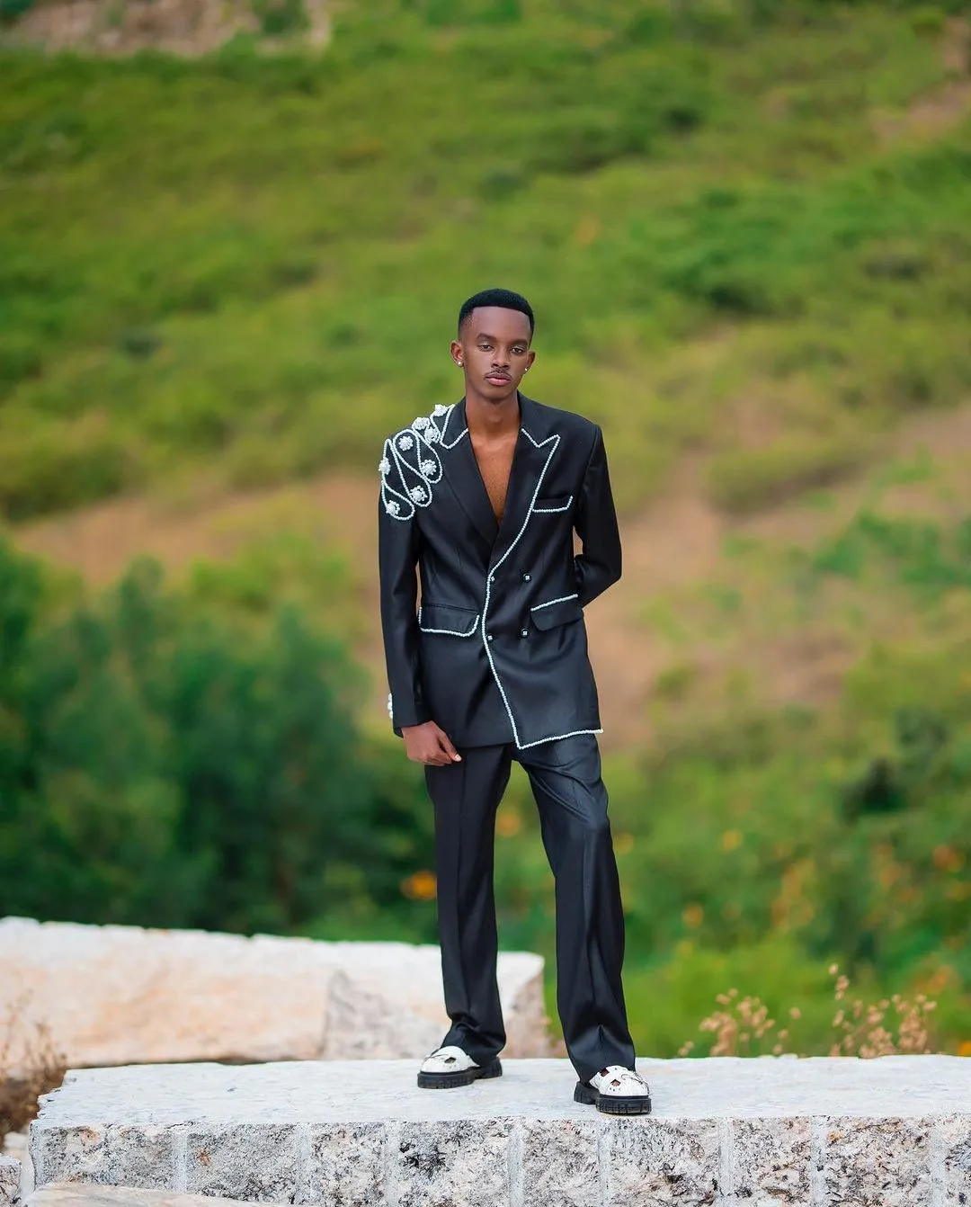 Luxury Pearls Men Suits 2 Piece Black Blazer+Pant Business Prom Wedding Tuxedo Coat Customized Formal Office Jacket Trousers
Luxury Pearls Men Suits 2 Piece Black Blazer+Pant Business Prom Wedding Tuxedo Coat Customized Formal Office Jacket Trousers