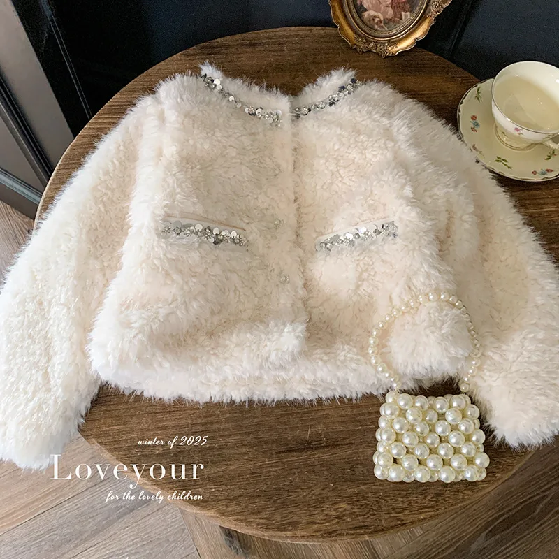 Новая стильная стеганая куртка с мехом, жемчугом и пайетками, с длинными рукавами, для девочек, зимняя
Новая стильная стеганая куртка с мехом, жемчугом и пайетками, с длинными рукавами, для девочек, зимняя