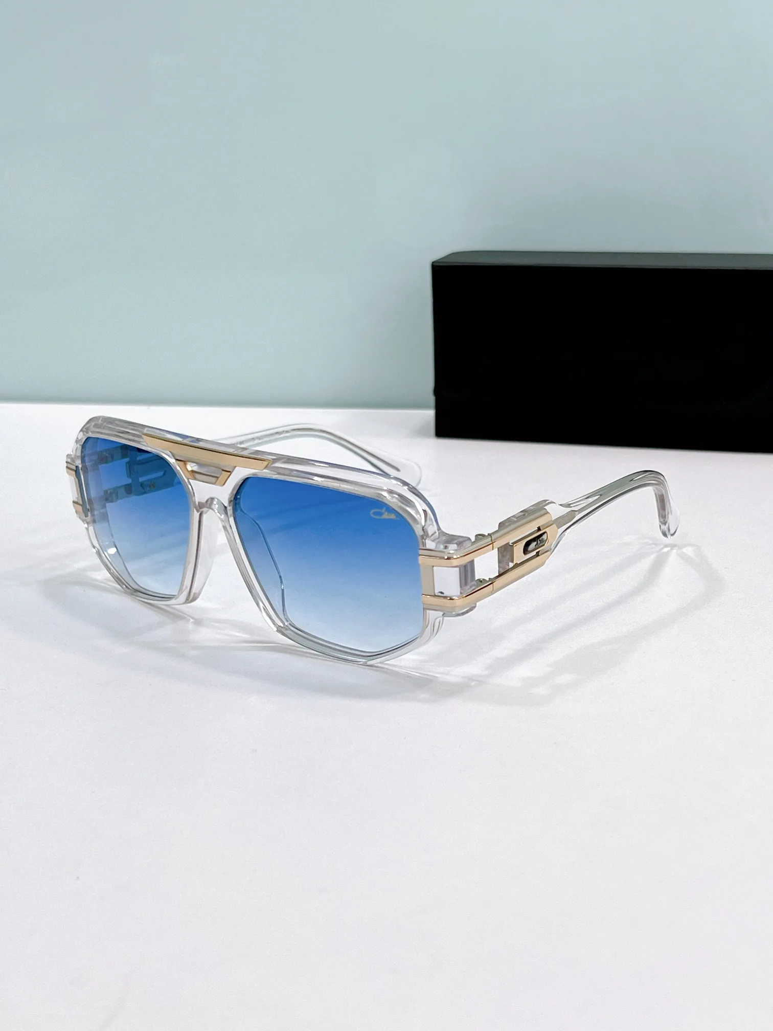 Original CCAZAL MOD675 Fashion Gradient Blue Lenses Men Sunglasses Square Acetate+Alloy Frame Premium Retro Women Couple Eyewear
Original CCAZAL MOD675 Fashion Gradient Blue Lenses Men Sunglasses Square Acetate+Alloy Frame Premium Retro Women Couple Eyewear