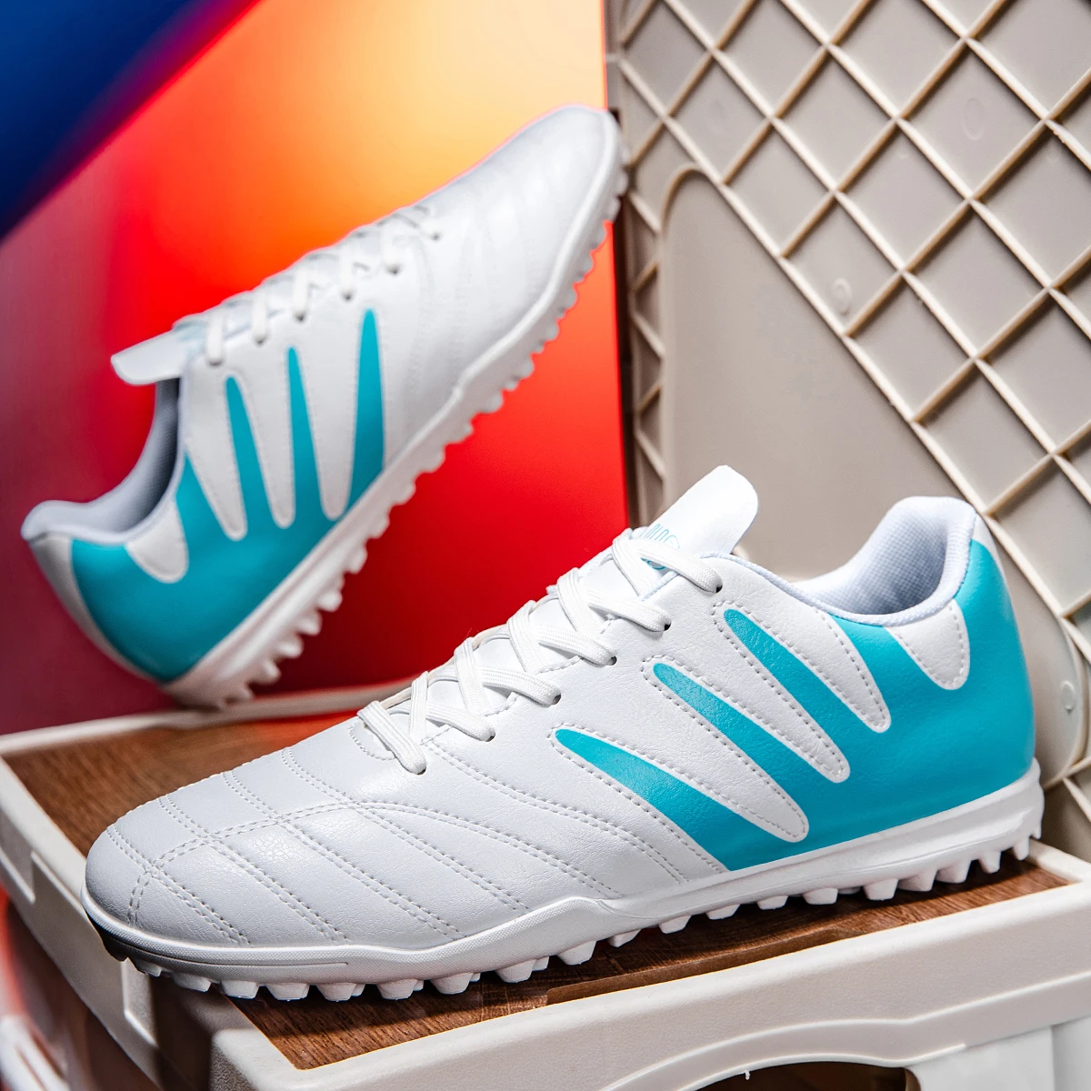 Comfortable TF Turf Soccer cleats PU Fabric Sweat Absorbent Upper Rubber Wearproof Sole All Season Men Women Kids
Comfortable TF Turf Soccer cleats PU Fabric Sweat Absorbent Upper Rubber Wearproof Sole All Season Men Women Kids