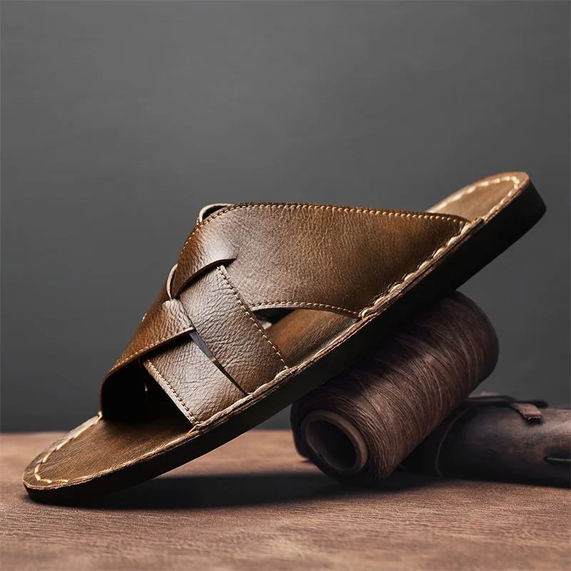Fashion Genuine Leather Men Slippers Summer Man Sandals Outdoor Beach Shoes High Quality Casual Shoes Comfortable Flip Flops
Fashion Genuine Leather Men Slippers Summer Man Sandals Outdoor Beach Shoes High Quality Casual Shoes Comfortable Flip Flops