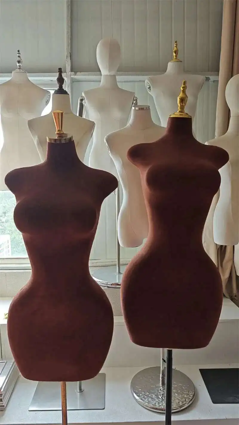 European Sexy female Mannequin Clothing store Window Display Prop American Mannequin Half body Display Stand Window Display Prop
European Sexy female Mannequin Clothing store Window Display Prop American Mannequin Half body Display Stand Window Display Prop