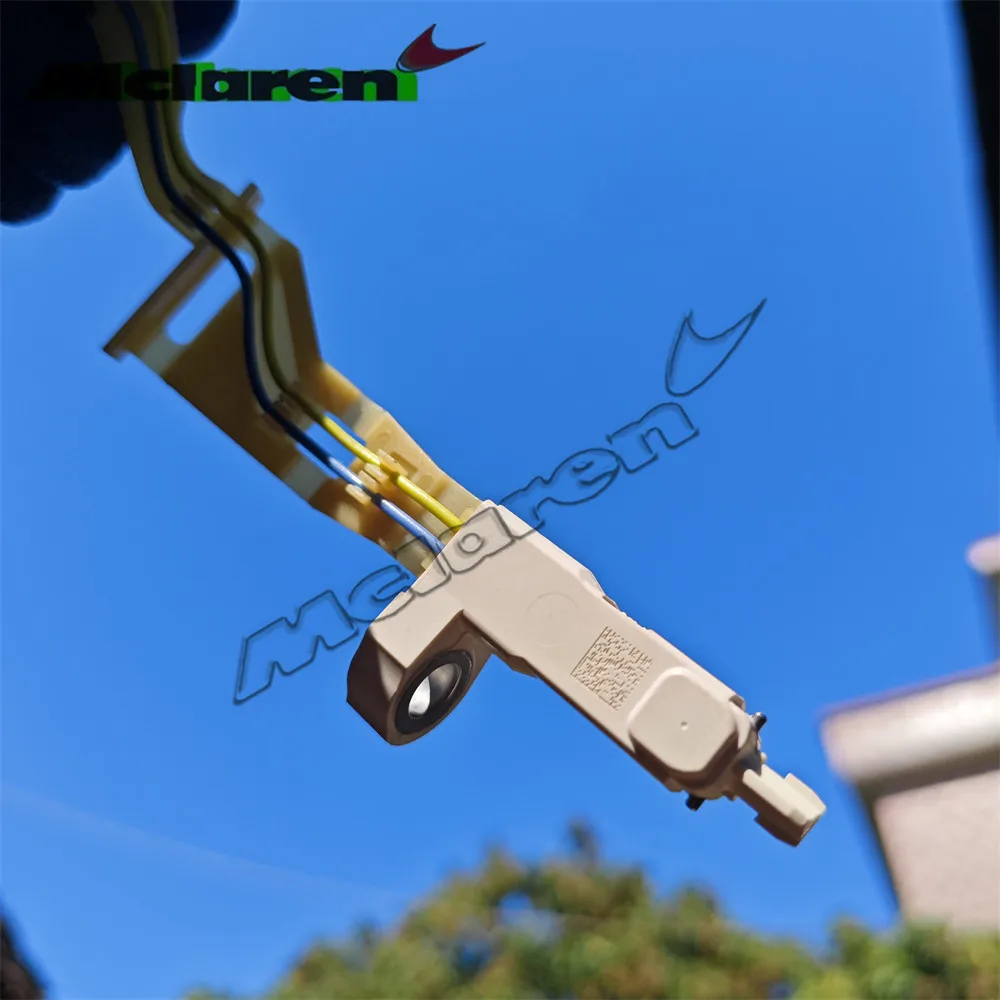Brand New 8HP45 8HP70 Transmission Output Speed Sensor TCM Conductor Unit Sensor For LAND ROVER Jaguar BMW Car Accessories 
Brand New 8HP45 8HP70 Transmission Output Speed Sensor TCM Conductor Unit Sensor For LAND ROVER Jaguar BMW Car Accessories