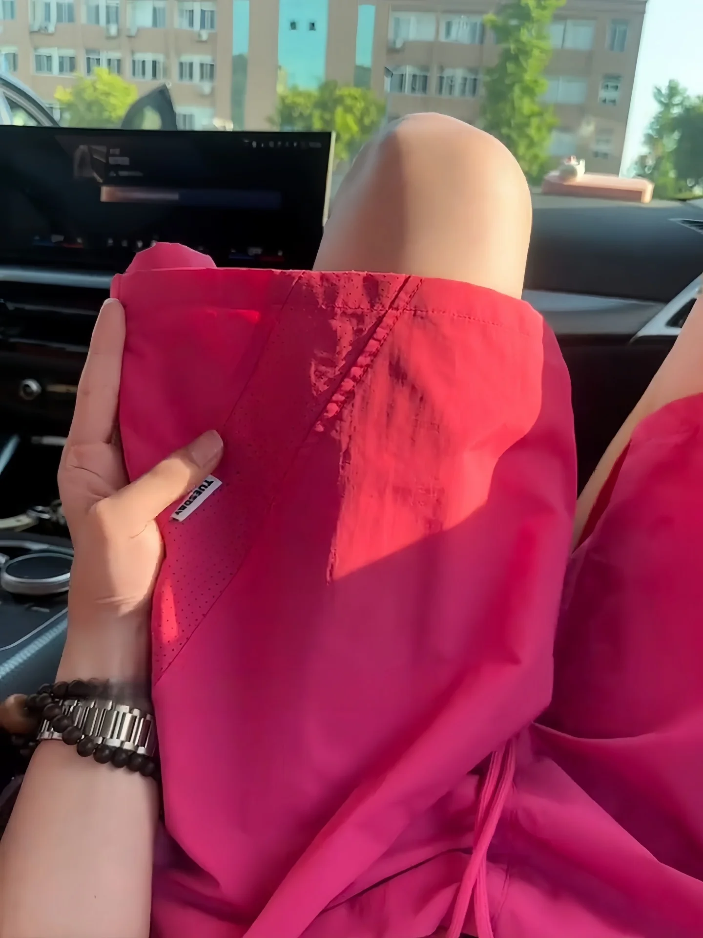 Quick Dry Ice Silk Shorts Lightweight Breathable Beach Sports Pants Five Tenths for Men And Women in Summer Casual Straight Leg
Quick Dry Ice Silk Shorts Lightweight Breathable Beach Sports Pants Five Tenths for Men And Women in Summer Casual Straight Leg