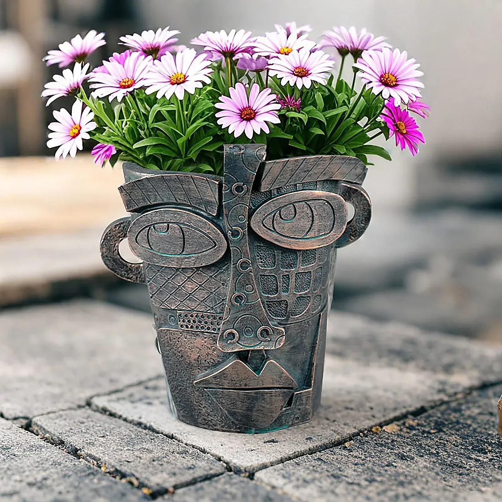 Bronze-Toned Abstract Face Resin Flower Pot, 18.5x14x14.5cm Planter with Drainage Hole, Ideal for Small Plants & Home Decor
Bronze-Toned Abstract Face Resin Flower Pot, 18.5x14x14.5cm Planter with Drainage Hole, Ideal for Small Plants & Home Decor