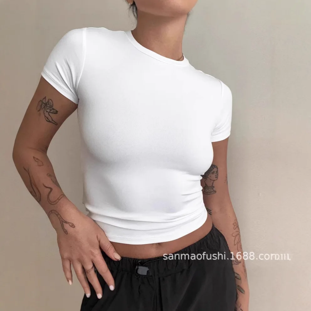 Women Short-sleeved T-shirt In Summer Retro Streetwear Basic T-shirt O-neck Slim Pullover Casual Navel Top Tight Solid Color Y2K
Women Short-sleeved T-shirt In Summer Retro Streetwear Basic T-shirt O-neck Slim Pullover Casual Navel Top Tight Solid Color Y2K