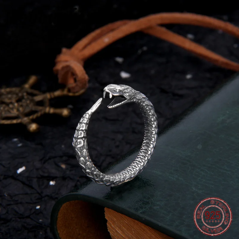 S925 Pure Silver Personalized Texture Snake Shaped Ring For Men And Women Vintage Thai Silver Original Handmade Jewelry
S925 Pure Silver Personalized Texture Snake Shaped Ring For Men And Women Vintage Thai Silver Original Handmade Jewelry