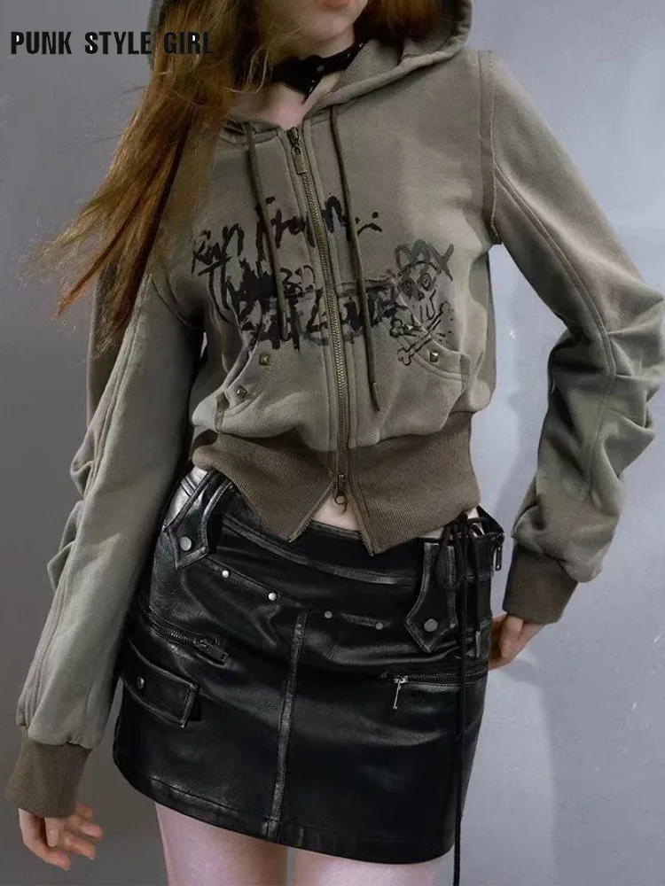 Harajuku Loose Grunge Crop Zipper Hoodies Casual Fashion All Match Streetwear 2024 Women Y2k Aesthetic Vintage Print Sweatshirt
Harajuku Loose Grunge Crop Zipper Hoodies Casual Fashion All Match Streetwear 2024 Women Y2k Aesthetic Vintage Print Sweatshirt