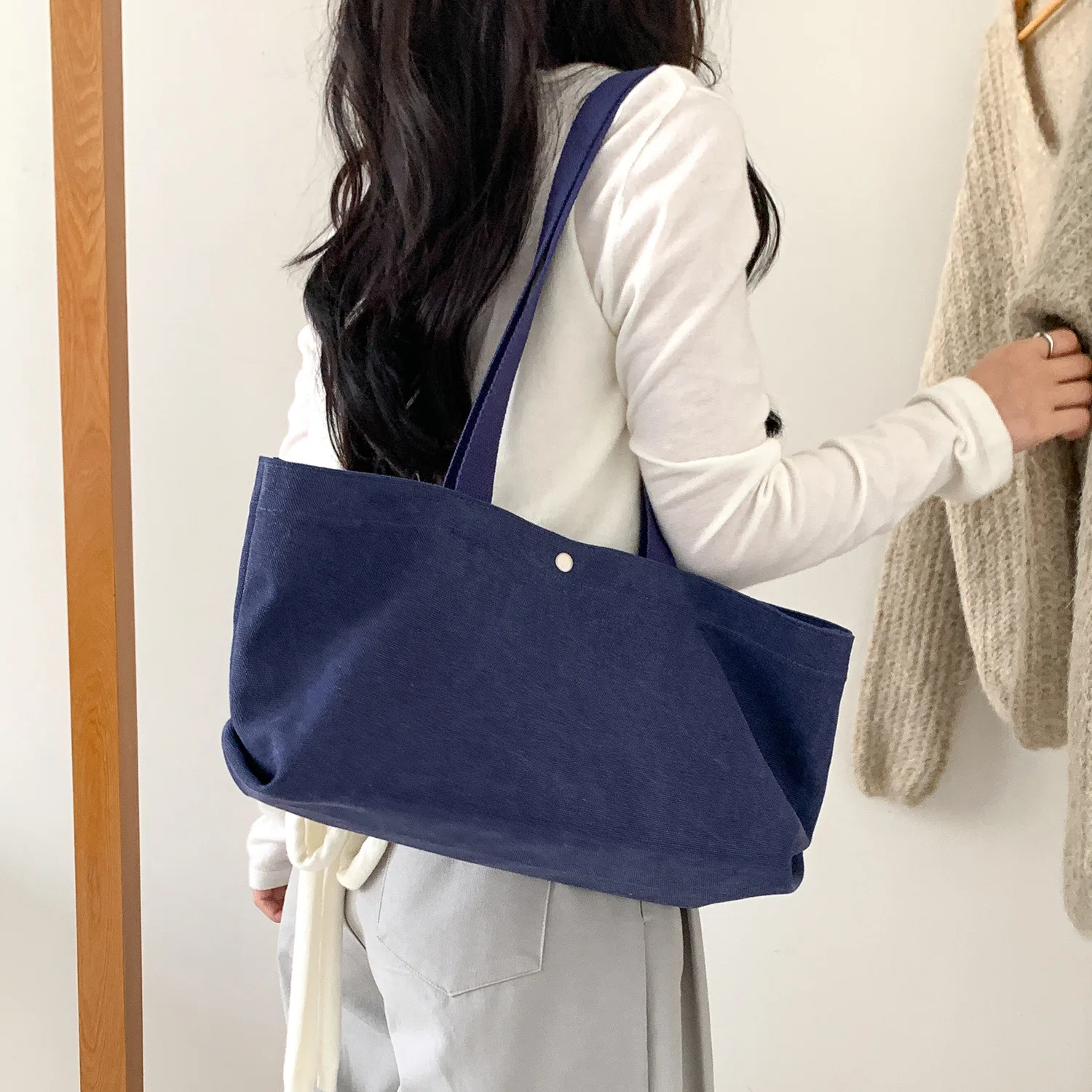 Casual Canvas Tote Bags for Women Shoulder Bag Large Capacity Shopper Purses and Handbags Designer Bag NEW Female Commuter Bags
Casual Canvas Tote Bags for Women Shoulder Bag Large Capacity Shopper Purses and Handbags Designer Bag NEW Female Commuter Bags