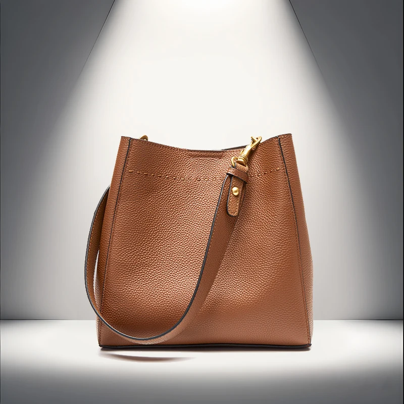 Genuine leather women's bucket bag, high-quality simple casual cowhide handbag, shoulder bag, armpit bag, women's bag
Genuine leather women's bucket bag, high-quality simple casual cowhide handbag, shoulder bag, armpit bag, women's bag