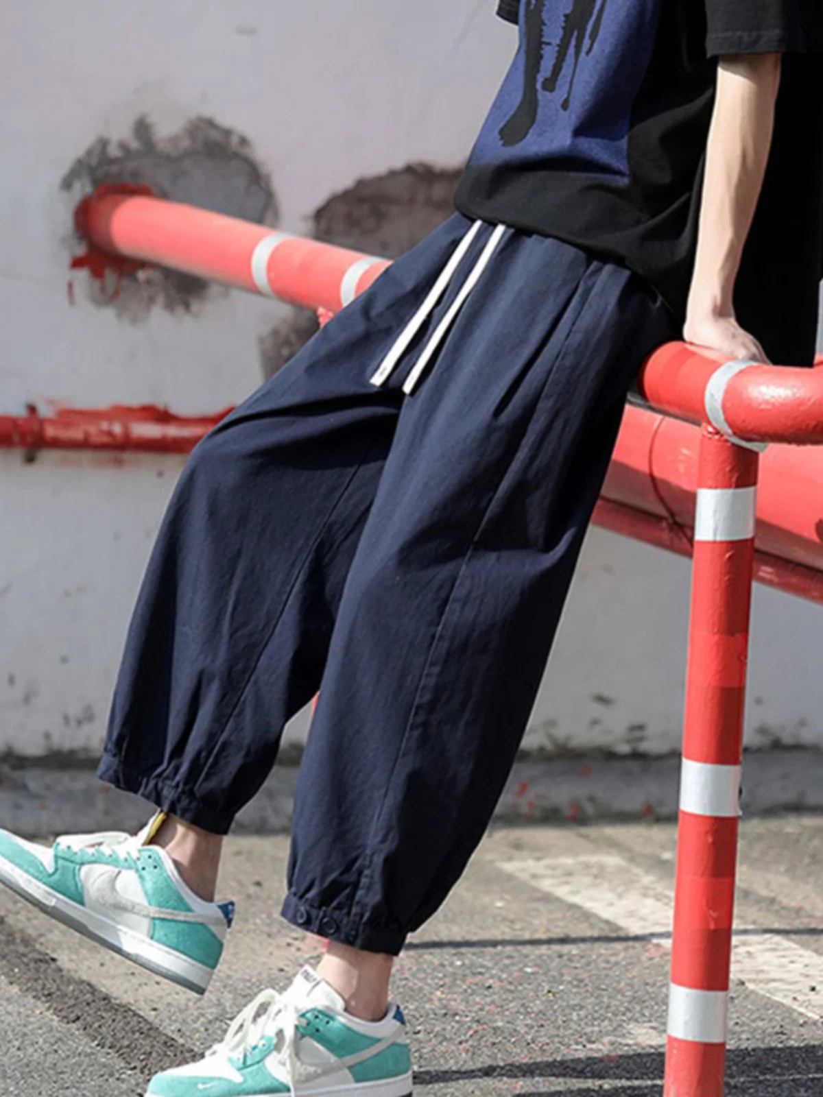 Japanese Sle Linen Wide Leg Lantern Pants Men's Summer Casual Loose Fit Nine Point Spring Autumn plus Size Cuffed Pants
Japanese Sle Linen Wide Leg Lantern Pants Men's Summer Casual Loose Fit Nine Point Spring Autumn plus Size Cuffed Pants