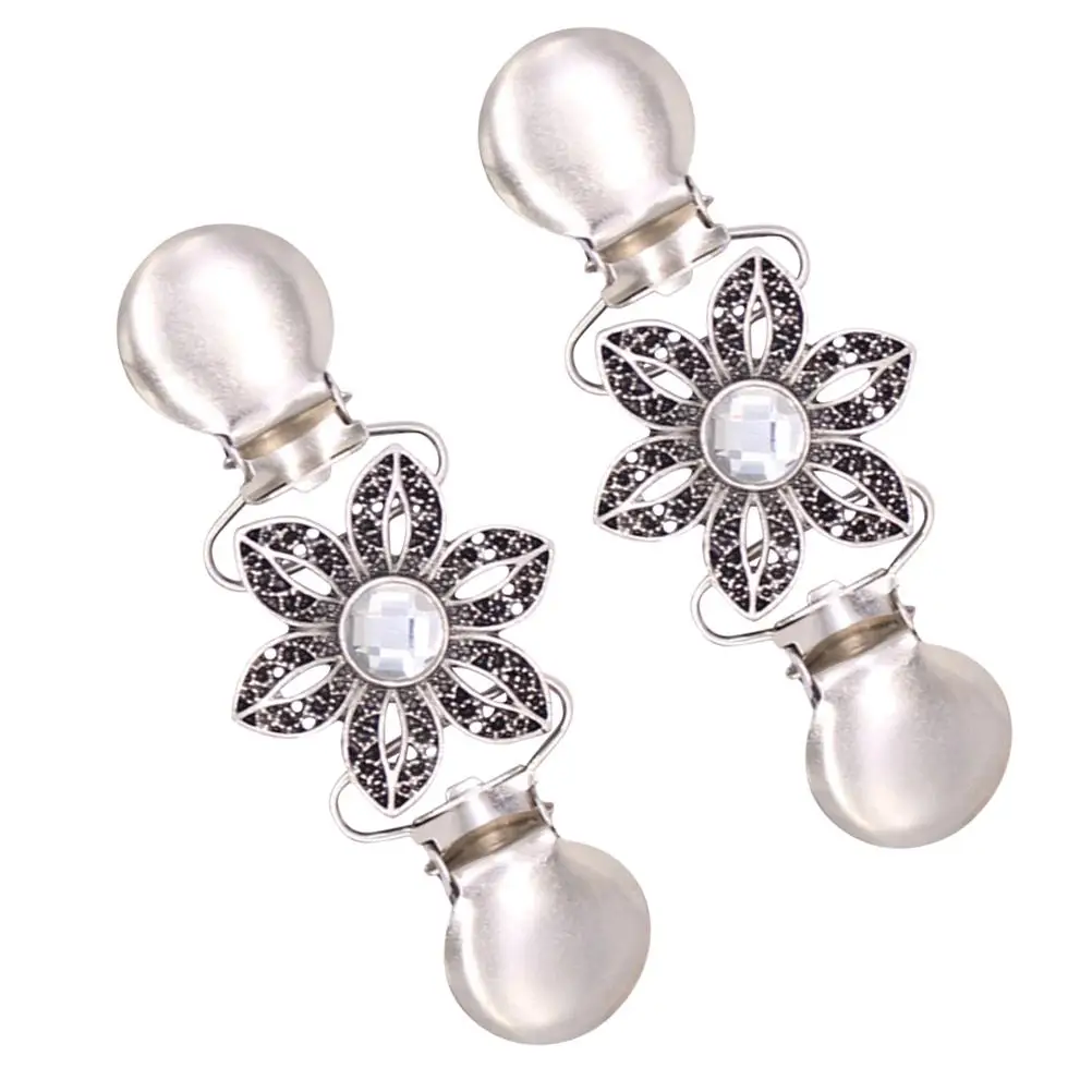Zinc Alloy Crystal Scarf Clips Women Clothes Pins Fashion Flower Brooches Shawl Fasteners Lightweight Portable
Zinc Alloy Crystal Scarf Clips Women Clothes Pins Fashion Flower Brooches Shawl Fasteners Lightweight Portable