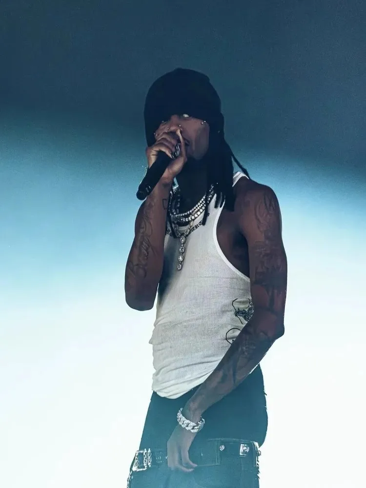 2025 Playboi Carti стиль День святого Валентина, ограниченная серия, жилет YVL с принтом лозы, TX1380
2025 Playboi Carti стиль День святого Валентина, ограниченная серия, жилет YVL с принтом лозы, TX1380