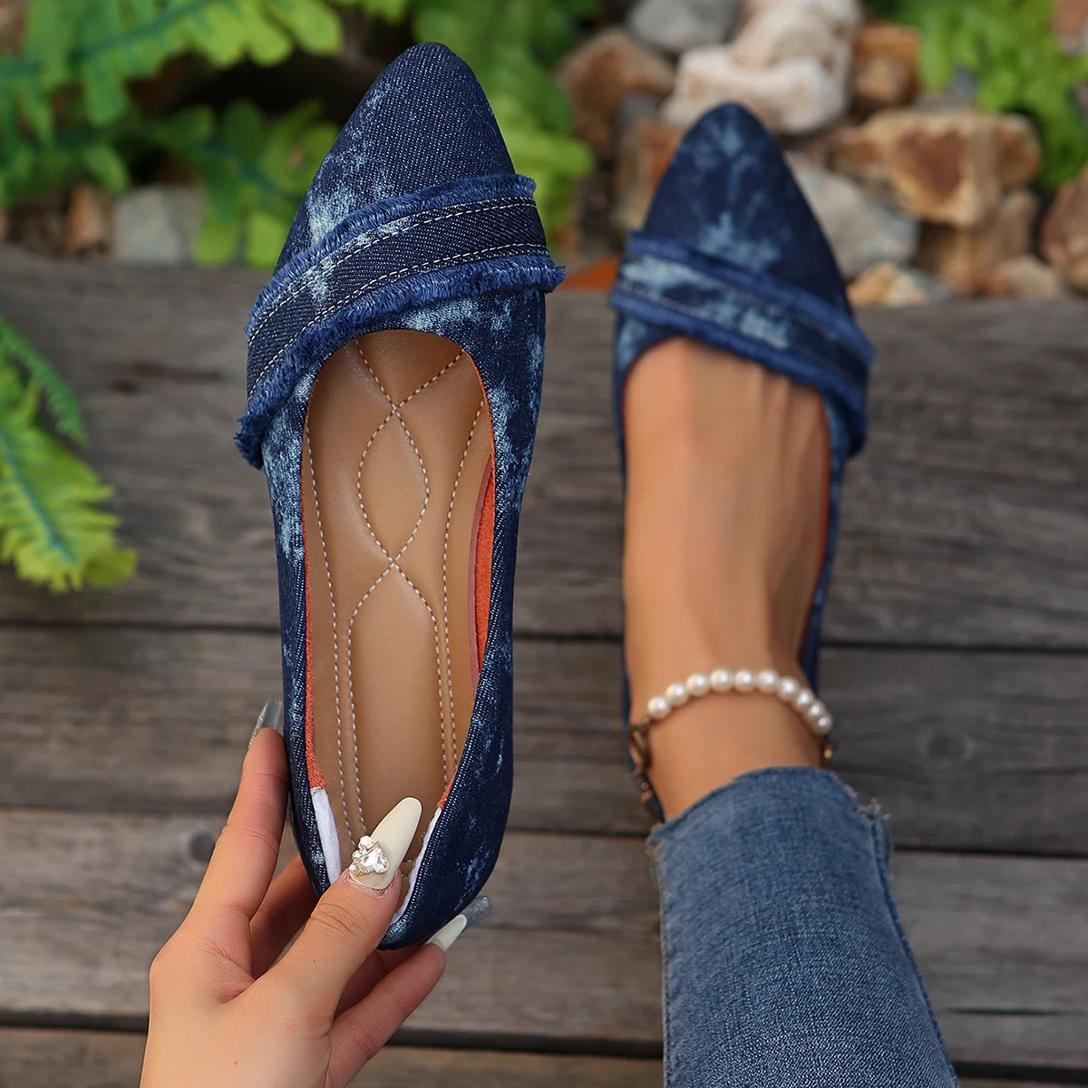Women Pointed Toe Flats Shoes Solid Color Knitted Slip on Loafers Casual Lightweight Breathable Sneakers Women Zapatos De Mujer
Women Pointed Toe Flats Shoes Solid Color Knitted Slip on Loafers Casual Lightweight Breathable Sneakers Women Zapatos De Mujer