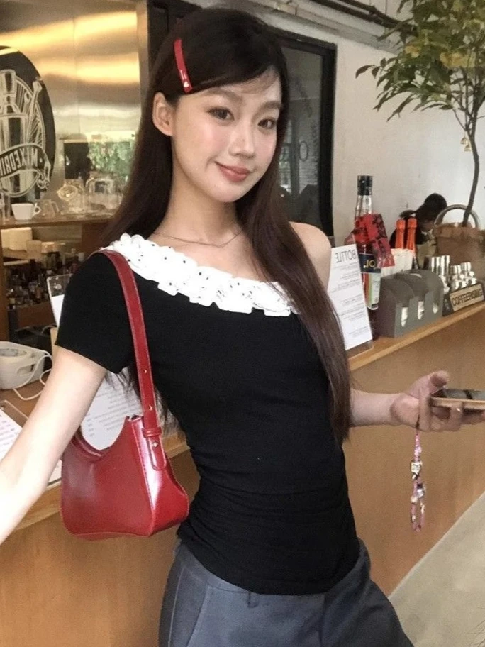Cotton Polka Dot Short Sleeved T-shirt for Women Summer Black Slimming French Design Niche Off Shoulder Slanted Shoulder Top
Cotton Polka Dot Short Sleeved T-shirt for Women Summer Black Slimming French Design Niche Off Shoulder Slanted Shoulder Top