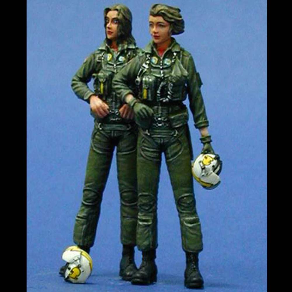 1/35 US Navy Women Pilots set 2 figures, Resin Model figure soldier, Military themes, Unassembled and unpainted kit
1/35 US Navy Women Pilots set 2 figures, Resin Model figure soldier, Military themes, Unassembled and unpainted kit