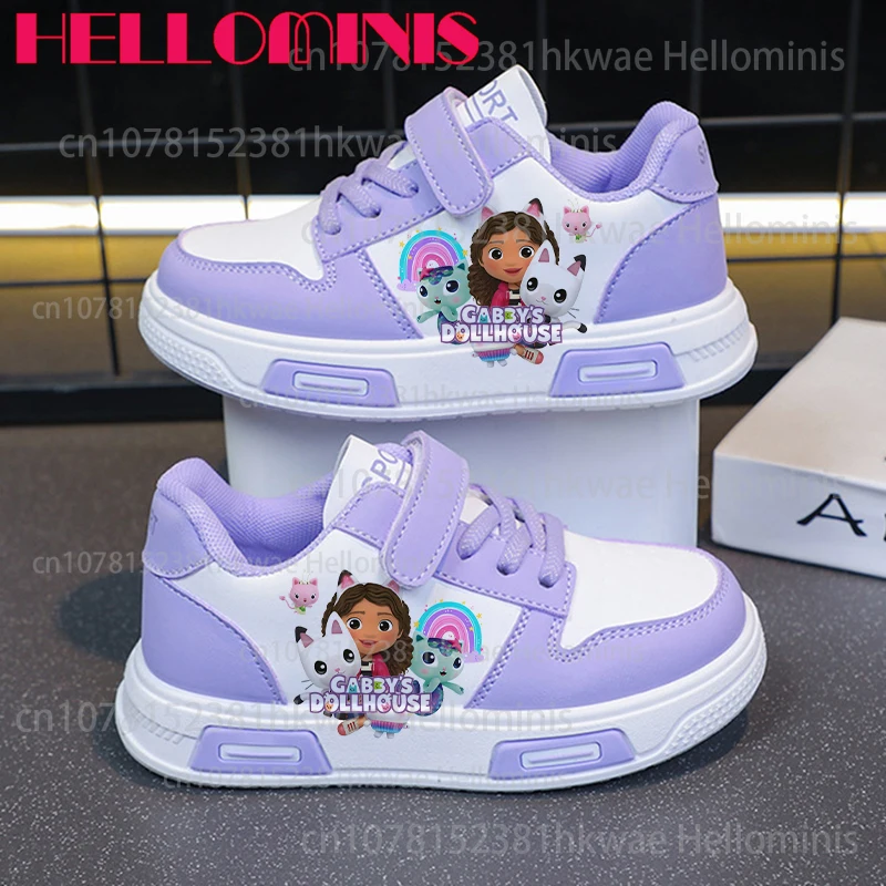 Детская повседневная обувь Gabby Dollhouse, удобные всесезонные кроссовки фиолетово-белого цвета с кожаной толстой подошвой для маленьких девочек
Детская повседневная обувь Gabby Dollhouse, удобные всесезонные кроссовки фиолетово-белого цвета с кожаной толстой подошвой для маленьких девочек