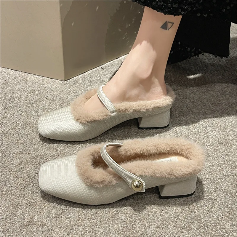 Chic 2025 Pointed Toe Mules Women Closed Toe Heels Faux Fur Lined Slides Korean Elegant Style Luxury Indoor Outdoor
Chic 2025 Pointed Toe Mules Women Closed Toe Heels Faux Fur Lined Slides Korean Elegant Style Luxury Indoor Outdoor