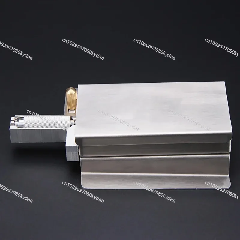 Iron Type Leather Dyeing Edge Oil Tool Box Repair Craft of Dyeing Edge Coat Roller Leather Belt Making Supplies Dye Oil Paint
Iron Type Leather Dyeing Edge Oil Tool Box Repair Craft of Dyeing Edge Coat Roller Leather Belt Making Supplies Dye Oil Paint