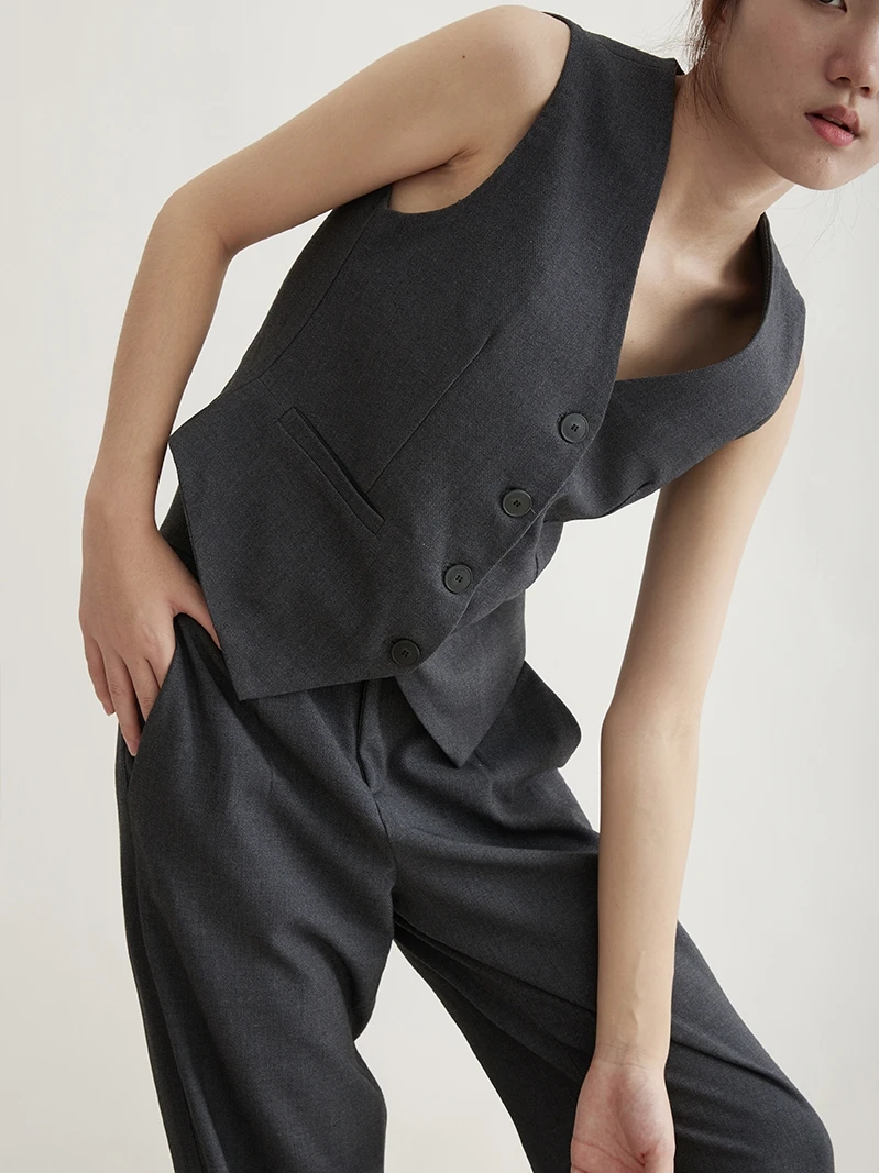 Zhuangzhou Autumn Winter New High End Women's Suit Vest ey irt Underwear ort Sle Single Button Pure Color Polyester W...
Zhuangzhou Autumn Winter New High End Women's Suit Vest ey irt Underwear ort Sle Single Button Pure Color Polyester W...