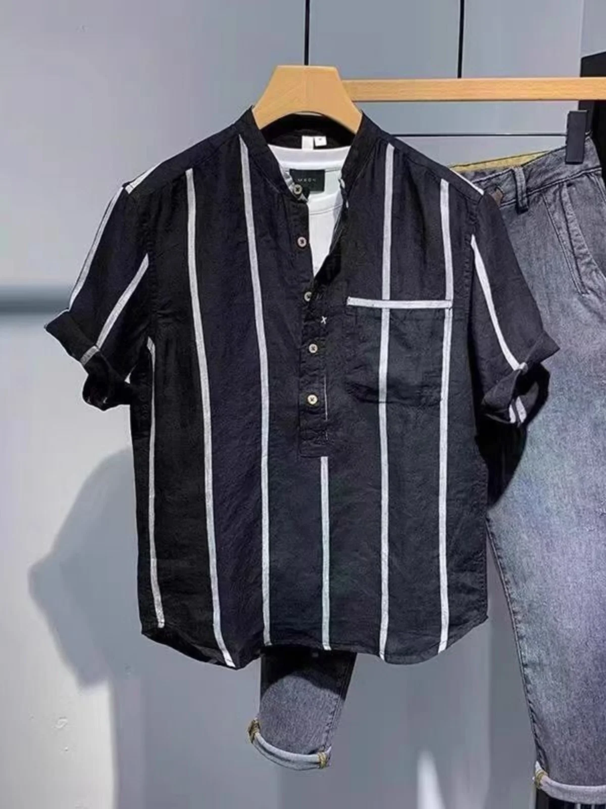 Мужская летняя футболка свободного кроя в тонкую полоску, универсальный повседневный топ в японском стиле, большие размеры, 300 пу, футболка
Мужская летняя футболка свободного кроя в тонкую полоску, универсальный повседневный топ в японском стиле, большие размеры, 300 пу, футболка