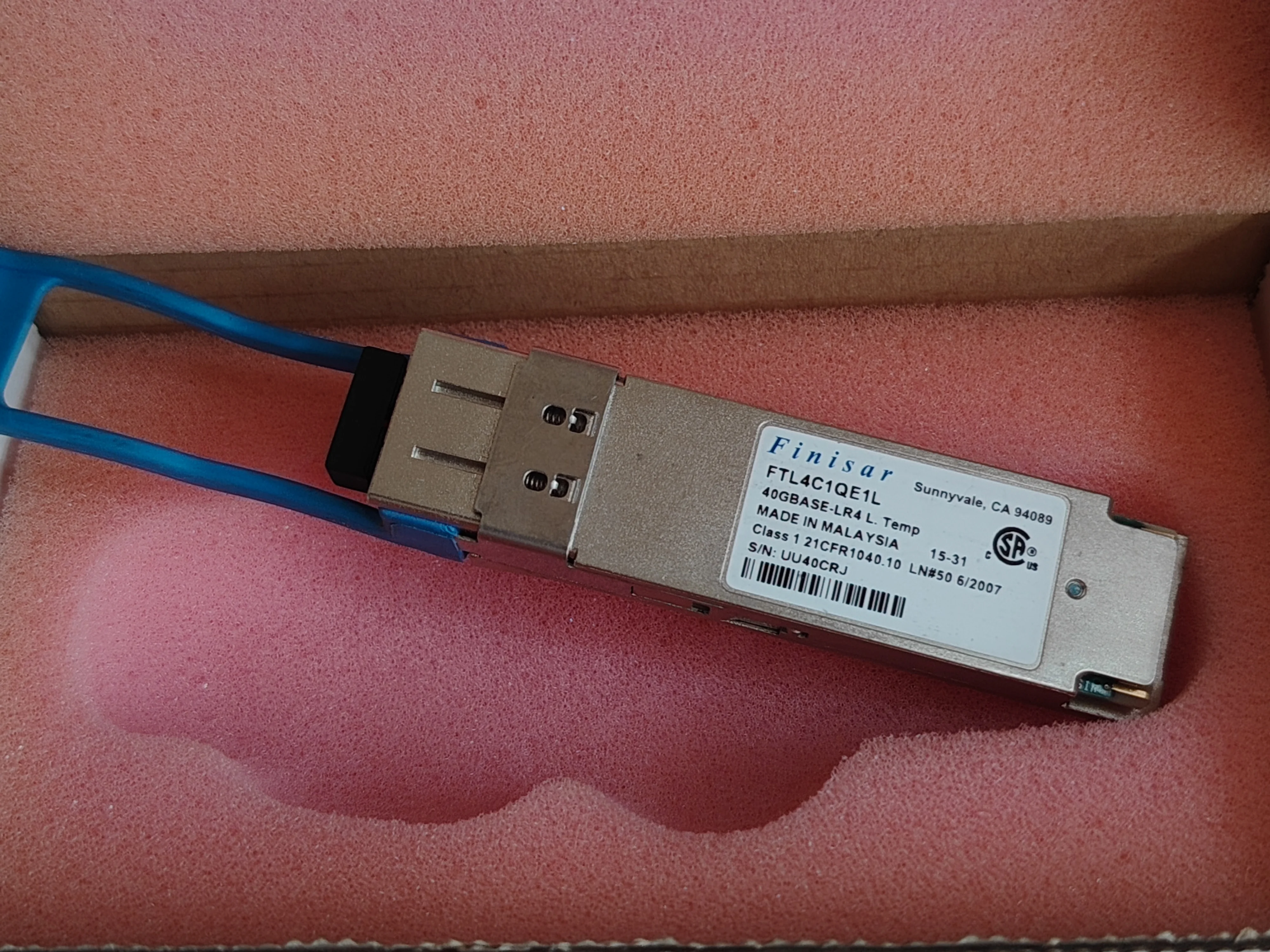 FINISAR QSFP 40G 10KM LC Fiber Optical FTL4C1QE1L FTL4C1QE1C FTL4C1QE2C FTL4C1QE3C 40GBASE-LR4 FTL4C1QL1L 10KM 40GB Transceiver
FINISAR QSFP 40G 10KM LC Fiber Optical FTL4C1QE1L FTL4C1QE1C FTL4C1QE2C FTL4C1QE3C 40GBASE-LR4 FTL4C1QL1L 10KM 40GB Transceiver