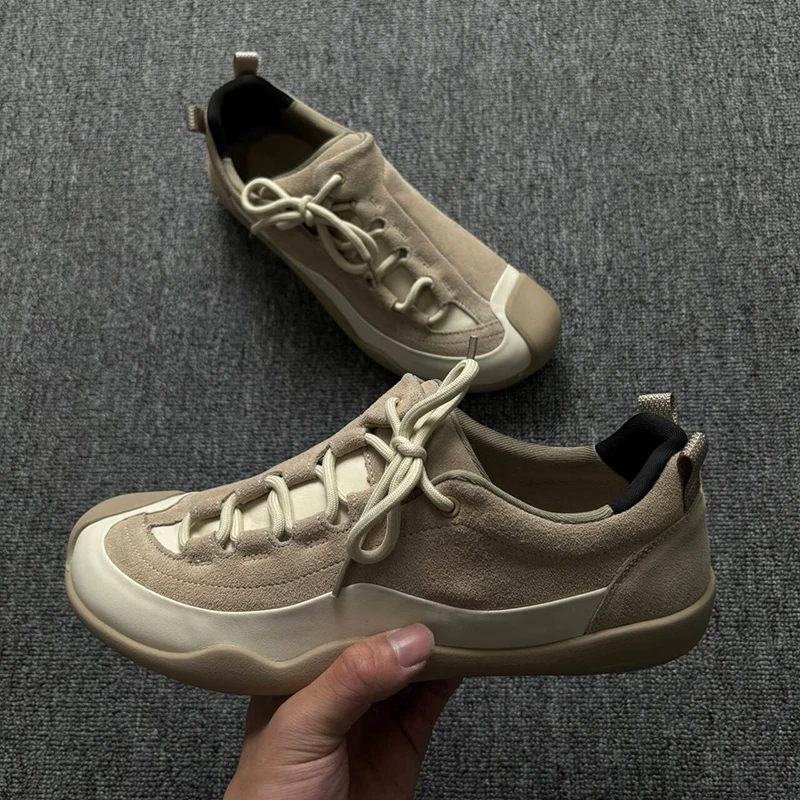 Men's Hiking Shoes & Casual Footwear Comfortable and versatile unisex outdoor walking shoes, suitable for both men and women.
Men's Hiking Shoes & Casual Footwear Comfortable and versatile unisex outdoor walking shoes, suitable for both men and women.