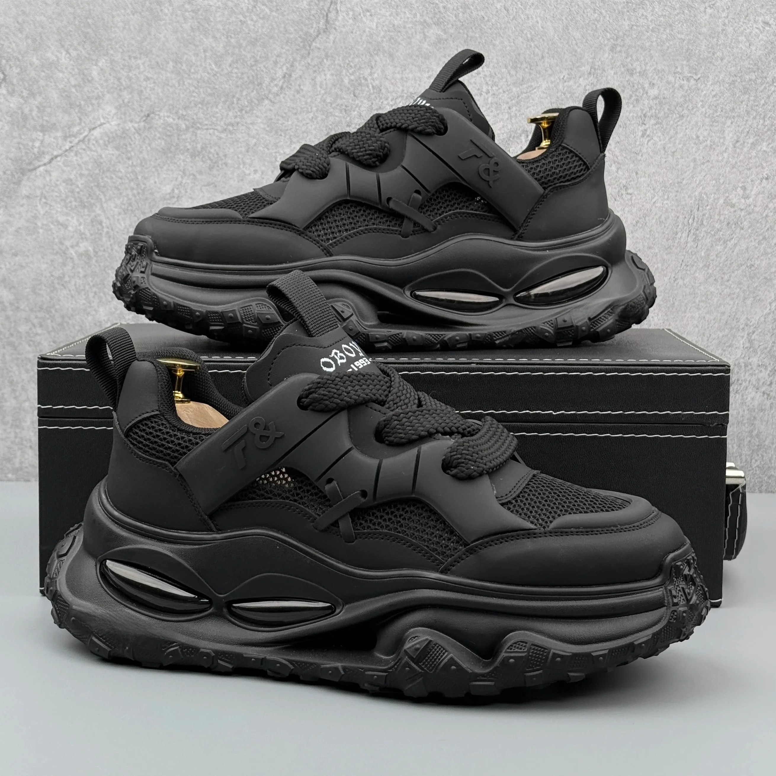 PuTian Men's Breathable Mesh Lightweight Casual Sports Shoes Thick Bottom Heightening Black Dad Trend Spring Autumn Season
PuTian Men's Breathable Mesh Lightweight Casual Sports Shoes Thick Bottom Heightening Black Dad Trend Spring Autumn Season
